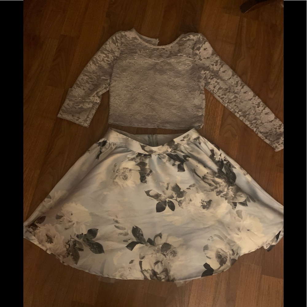 Speechless kids girls 2 piece lace top and floral skirt Size 14